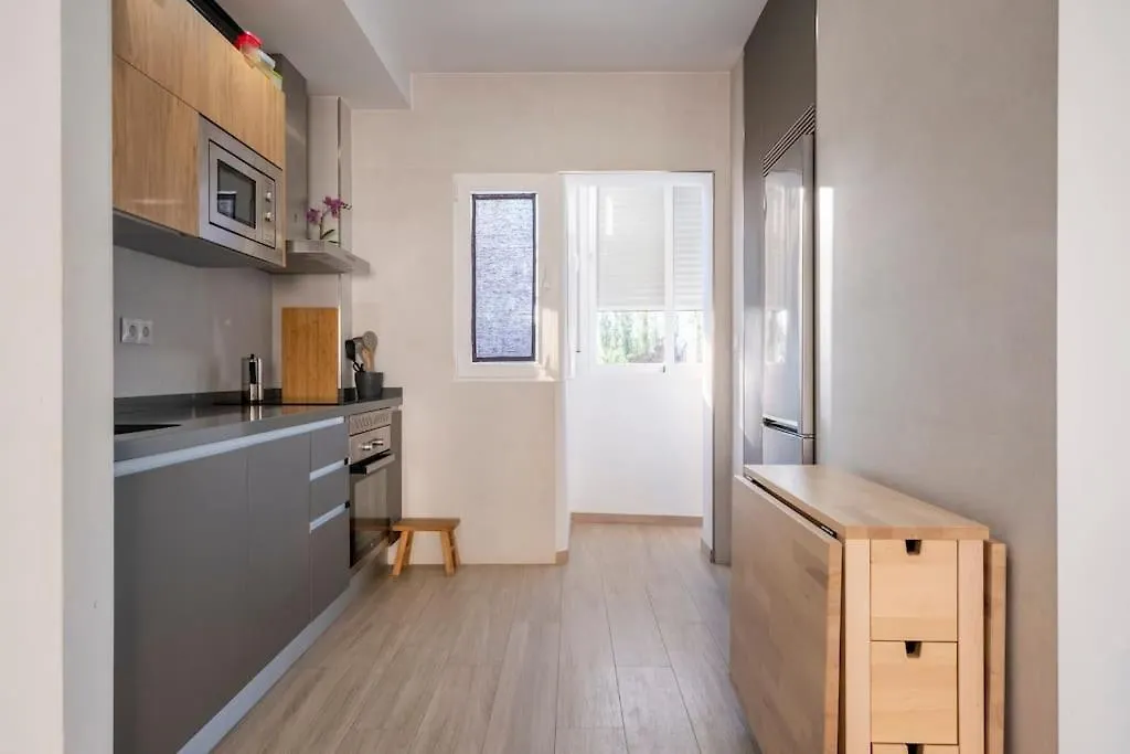 Apartamento Frente Al Mar, Luminoso Y Amplio. 阿尔姆尼卡 公寓