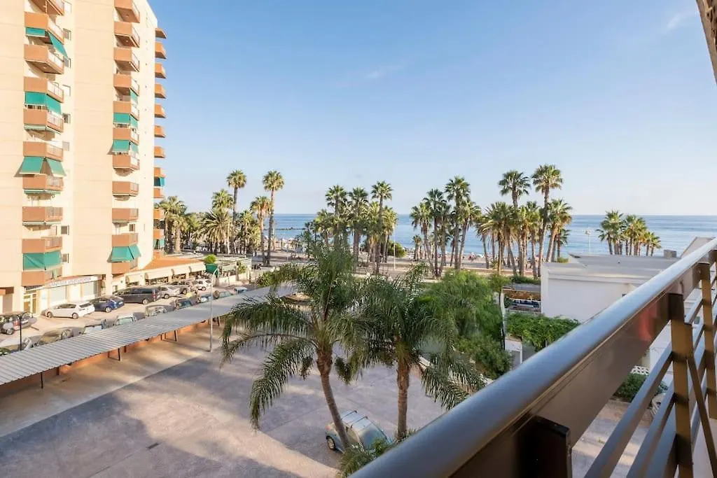 Apartamento Frente Al Mar, Luminoso Y Amplio. 阿尔姆尼卡 0*,