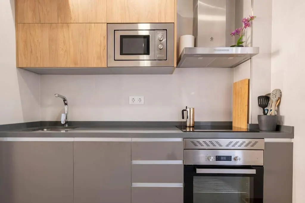 Apartamento Frente Al Mar, Luminoso Y Amplio. Almuñécar شقة