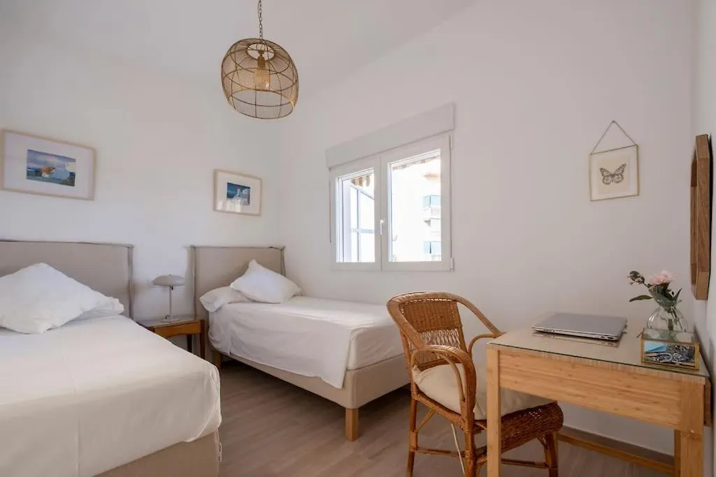شقة Apartamento Frente Al Mar, Luminoso Y Amplio. Almuñécar